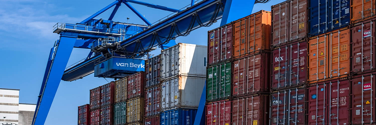 imagen de: Imagen de unos contenedores